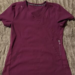 koi Women's Short Sleeve V-Neck Top - Plum